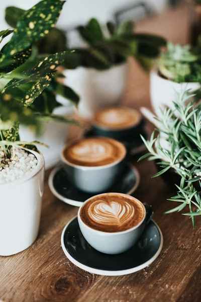 Secangkir kopi latte